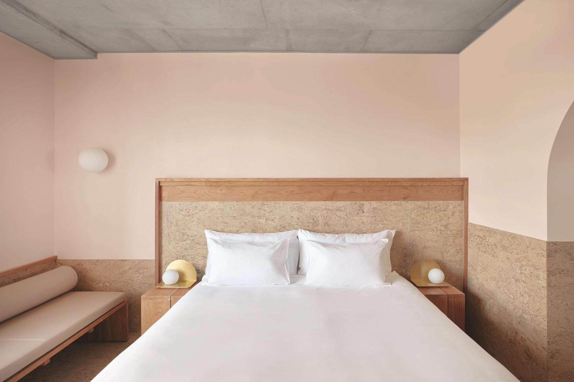 The Calile Hotel Brisbane Exteriér fotografie A bedroom at the hotel